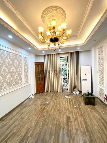 Hình ảnh Cho thuê nhà mặt ngõ kinh doanh Đội Cấn Ba Đình