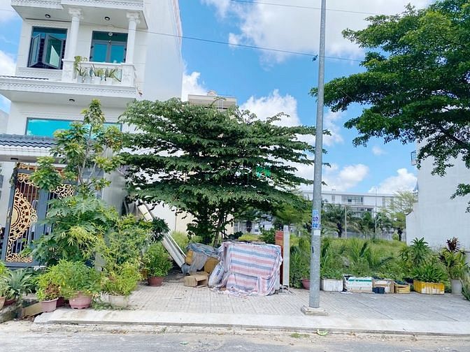 Hình ảnh Chủ cần bán gấp 2 nền đất 10x21m xã phạm văn hai Bình Chánh