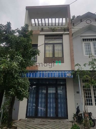 Hình ảnh Bán nhà 3 tầng mặt tiền Lê Thiệt