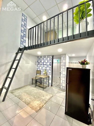 Hình ảnh Phòng rộng gác cao 2m sạch sẽ gần khu tên lửa