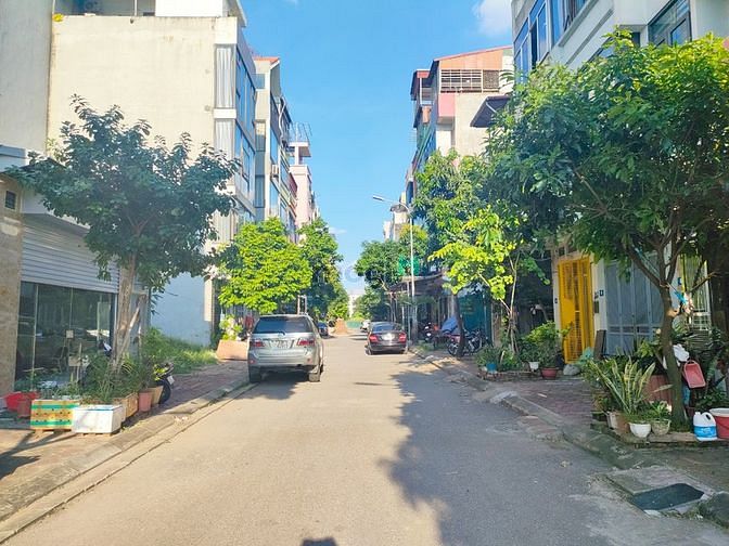 Hình ảnh Bán đất nền phân lô Thạch Bàn, DT: 36m2, đường 13m có vỉa hè, 4 tỷ 455