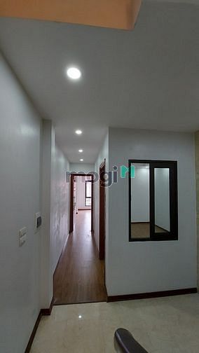 Hình ảnh Bán nhà Cầu Giấy, DT 54m, 7 tầng, thang máy, gara ô tô,view vườn hoa.