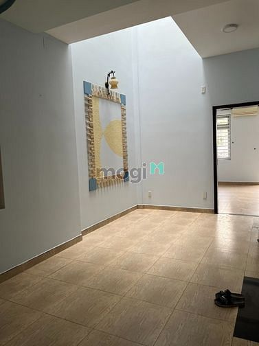 Hình ảnh Cho thuê nhà mặt tiền đường 50C gần Tên lửa