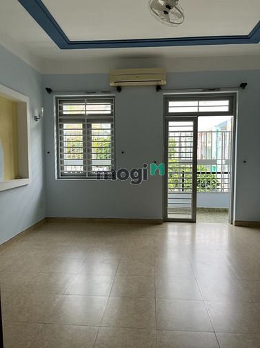 Hình ảnh Cho thuê nhà mặt tiền đường 50C gần Tên lửa