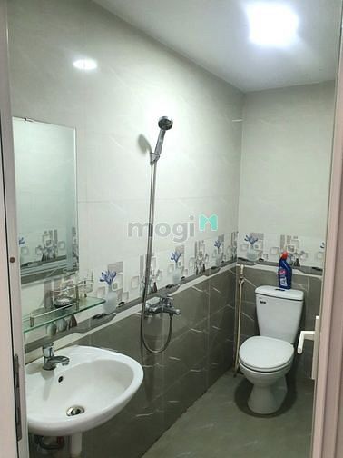 Hình ảnh Cho Gia đình thuê phòng tầng 1, khu vực yên tĩnh, tại quận Hải Châu
