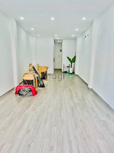 Hình ảnh Cho thuê 4 lầu sàn SUỐT mt Q3 GIÁ RẺ