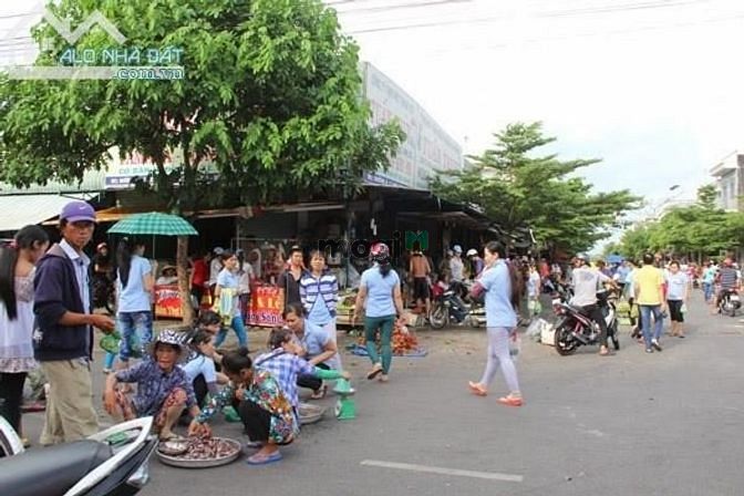 Hình ảnh Tôi bán rẻ 150m2 đất thổ cư gần chợ và KCN