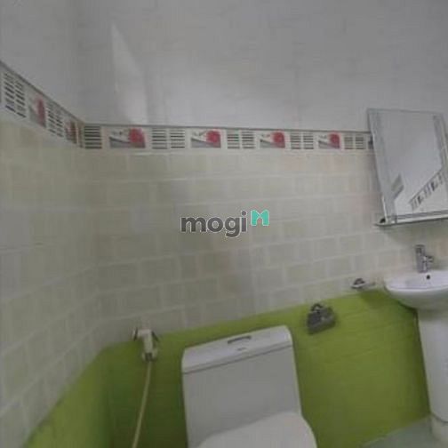 Hình ảnh Nhà đường oto, hẻm ngô quyền, p6, tp. ĐÀ LẠT