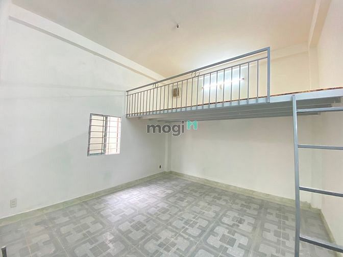 Hình ảnh Cho thuê căn CHDV có gác Ban công lớn-Tân Bình 35m2