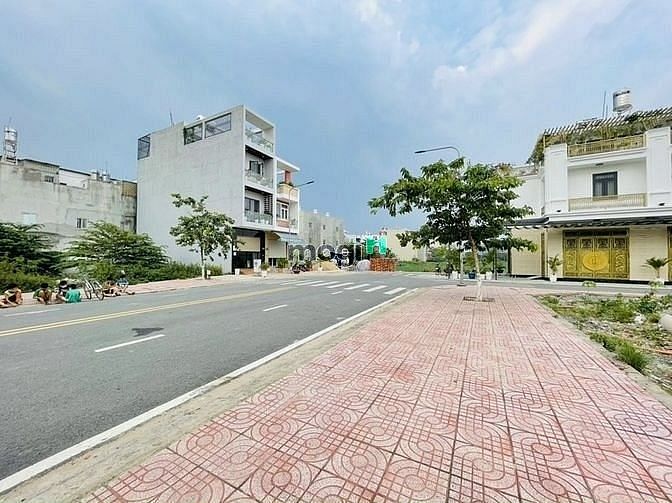 Hình ảnh Đất 100% thổ cư, 100m2, Giá 1ty325, sổ riêng, KDC Tên Lửa, Bình Tân