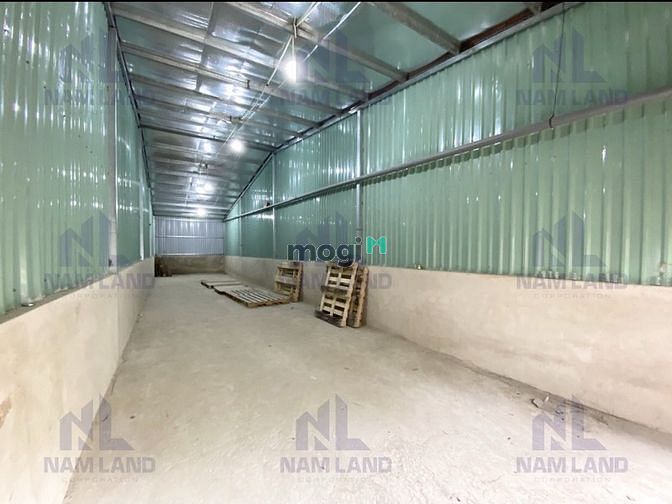 Hình ảnh Kho trống suốt,đường lớn,4x20m,chỉ 10tr/th
