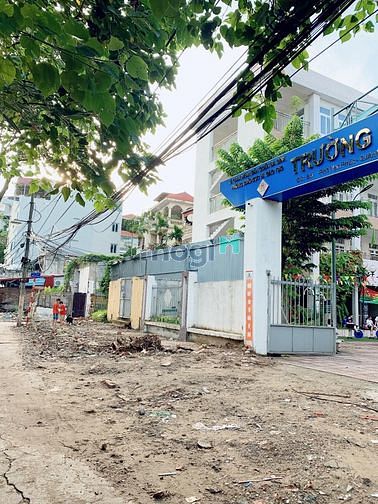 Hình ảnh Bán 46m2 đất phố Vạn Phúc, Ba Đình, mặt tiền 5m, lô góc, có sẵn GPXD
