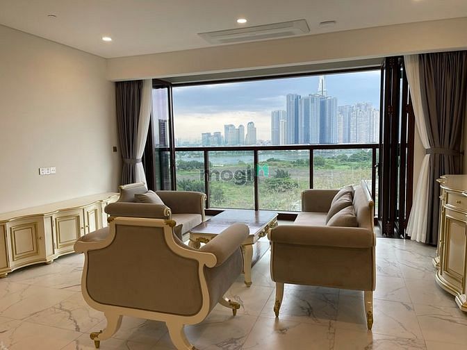 Hình ảnh The Metropole cho thuê 3PN mới 110m2-Nội thất cổ điển