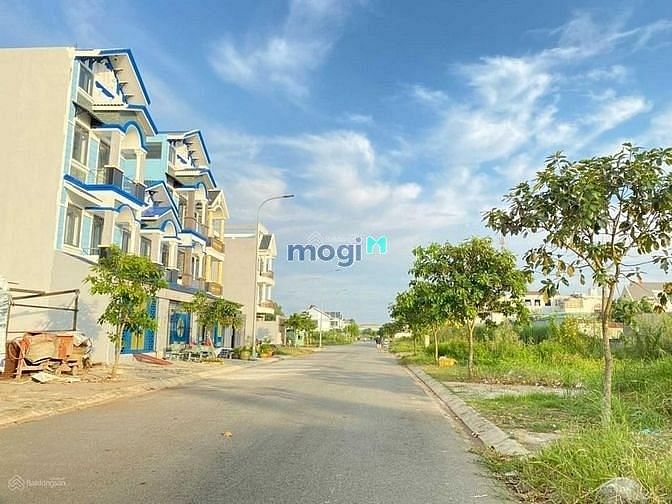 Hình ảnh Tìm người bán nhanh lô đất Bình Trị Đông A, 85m2, Giá 2ty450, sổ riêng