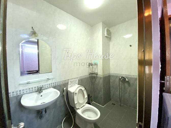 Hình ảnh Sang gấp chdv Nguyễn Đình Chiểu, Quận 3