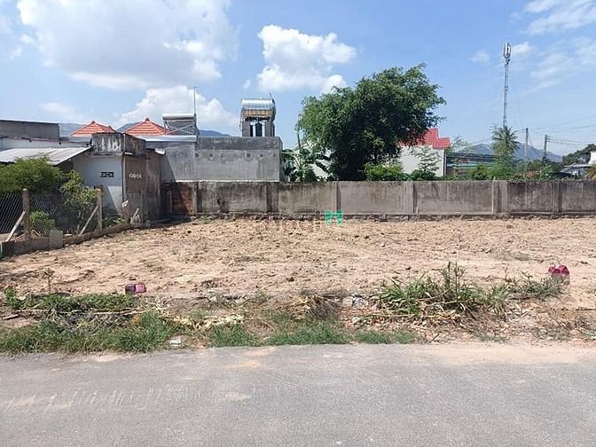 Hình ảnh bán đất đẹp đường 6m hẻm Quốc Lộ 1A. DIÊN THẠNH