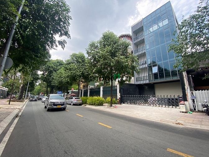 Hình ảnh [cho thuê] tòa nhà vip nhất q3 ngang 10m 700m2 450 triệu/t