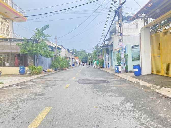 Hình ảnh Bán đất hẻm xe hơi Tăng Nhơn Phú A Thủ Đức 77m giá rẻ nhất KV chỉ 3,7