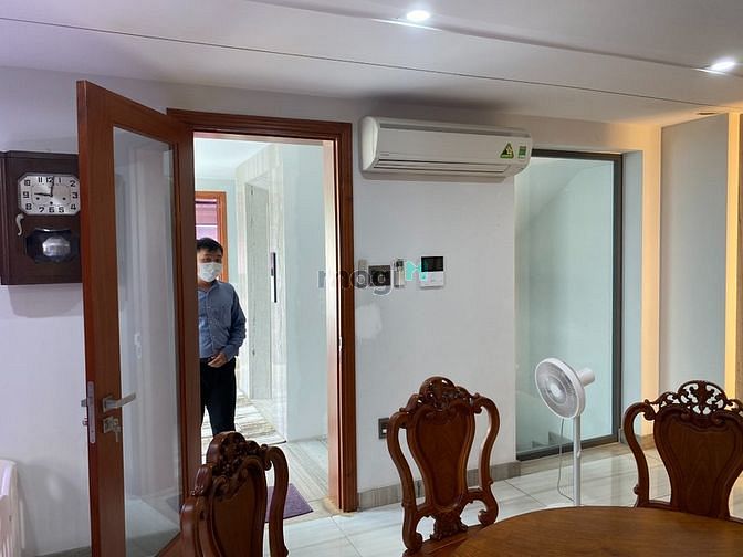 Hình ảnh Hot! Hàng kín bán gấp nhà cao cấp đường Cộng Hòa P13, DT: 6.6m x 22m.
