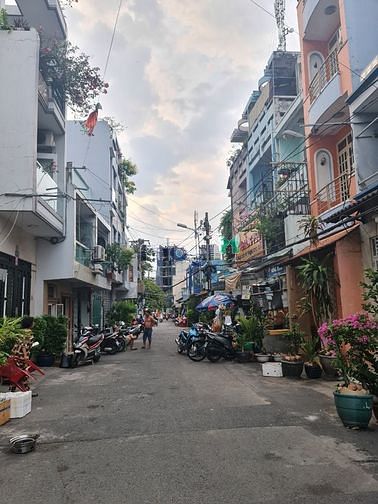 Hình ảnh Bán nhà Q.8 Hưng Phú - hẻm xe tải - 32m2