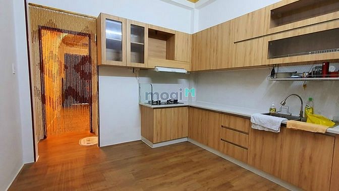 Hình ảnh Nhà 1 sẹc hẻm ba gác 2,5m đg Nguyễn Kiệm, SHR