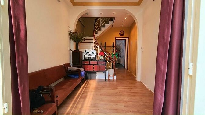 Hình ảnh Nhà 1 sẹc hẻm ba gác 2,5m đg Nguyễn Kiệm, SHR