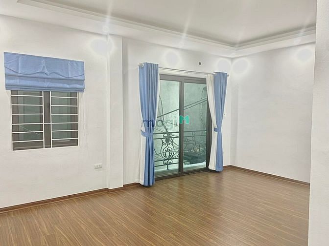 Hình ảnh Nhà phố Lạc Long Quân 34m2 5 tầng lô góc mt 5m giá chỉ 4,8 tỷ