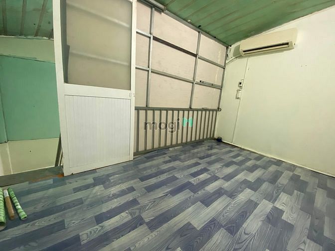 Hình ảnh Phòng 27 m vuông ngã tư gò mây