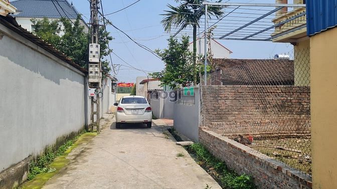 Hình ảnh Cần Bán Gấp Mảnh Đất TRỤC NHẬT TÂN-CẠNH CV VINTECH. Ô Tô Vào. DT:105m2