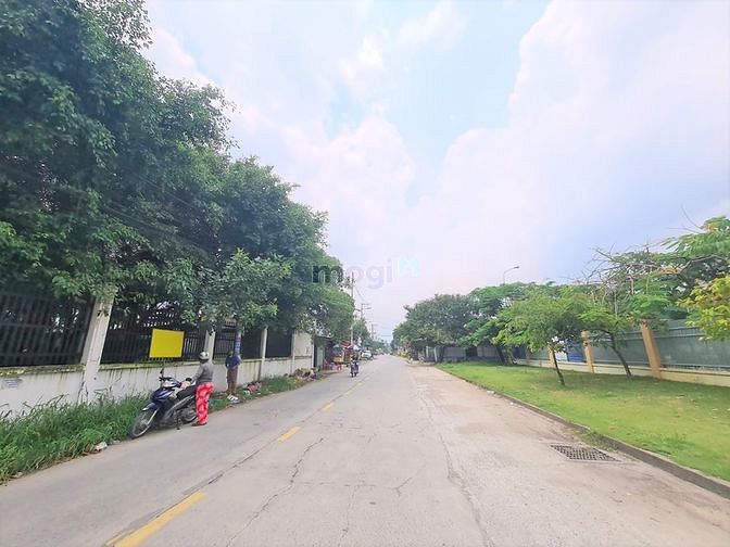 Hình ảnh Đất Mặt Tiền Kinh Doanh Phạm Thị Giây Hóc Môn