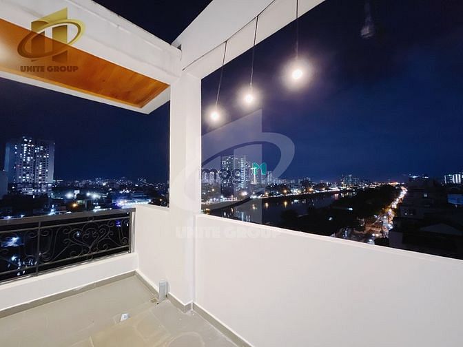 Hình ảnh Căn PenHouse, bếp riêng, ban cong_giá bao điện Quận 4