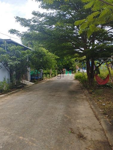 Hình ảnh Cần tiền bán gấp lô đất ở đương banlangxi dt 90m2 dân cư đông đúc