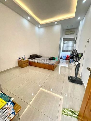 Hình ảnh Mặt tiền gần ngay chợ Bà Chiểu – 74m2 – 4 tầng