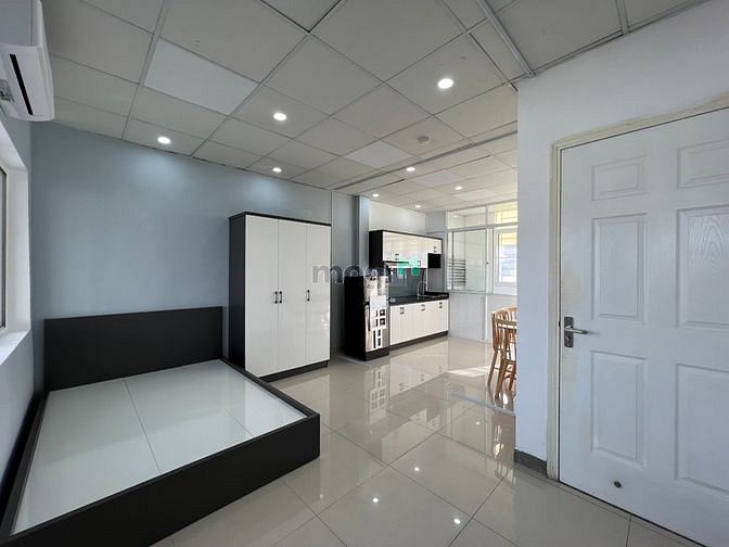 Hình ảnh Căn Hộ 2PN ngoài Quận 1 - Sân vườn
