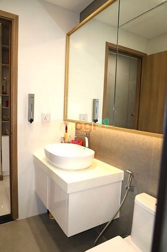 Hình ảnh Cho thuê căn 2pn tại Sunwah Pearl full nội thất