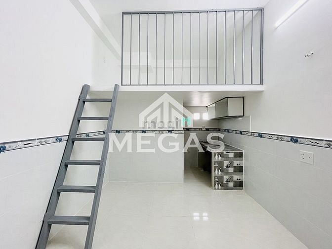 Hình ảnh Phòng sẵn máy lạnh gác lửng gần mã lò