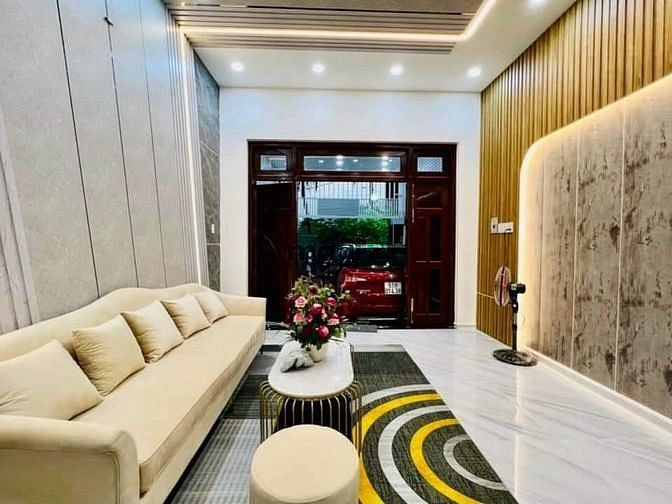 Hình ảnh Bán nhà 2 mặt tiền Cộng Hòa. DT: 6.5x22. Nhà 4 tầng.
