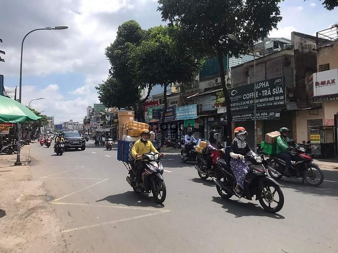 Hình ảnh Vị trí đắc địa tìm không ra mặt tiền nguyễn kiệm DT khủng 783M2