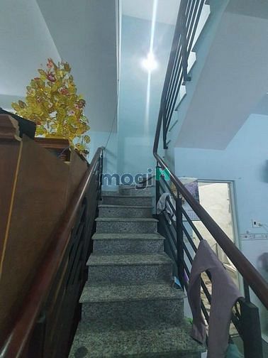 Hình ảnh ✍️ nhà sc lầu trệt đẹp gần chợ búng.