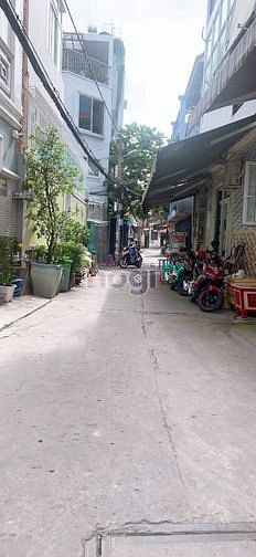 Hình ảnh Khu ẩm thực vạn kiếp phan xích long