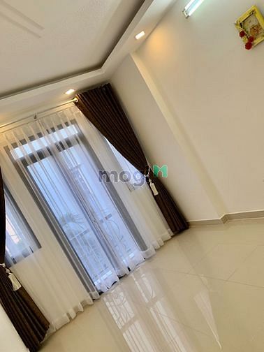 Hình ảnh Nhà Cách Mạng Tháng 8 - có 4 máy lạnh sẵn, hẻm xe hơi vào - 4x15m