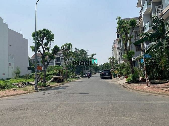 Hình ảnh Bán lô đất KDC Nam Long, Quận 7, 90m2, Giá 3tỷ870, sổ riêng
