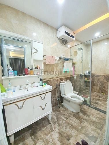 Hình ảnh Nhà Đội Cấn 54m 5 tầng mt 6m giá 7,5 tỷ