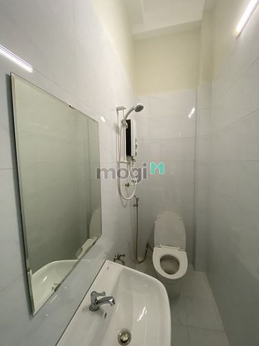 Hình ảnh Xe hơi đổ cửa cách mt 2 căn - HOÀ HẢO - 3 TẦNG - 44m2 - 8.7 TỶ
