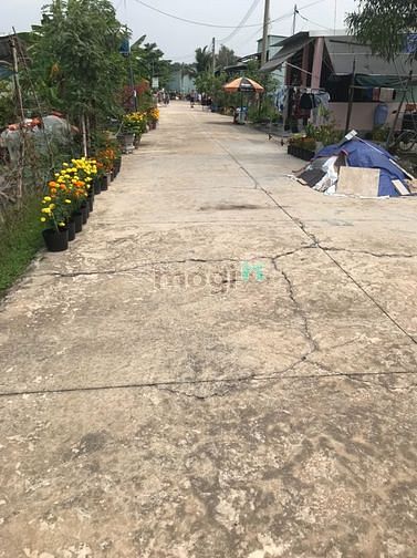 Hình ảnh bán đất chính chủ 170m2 7x24m chỉ 1250 tr sát QL13 đối diện KCNMP3