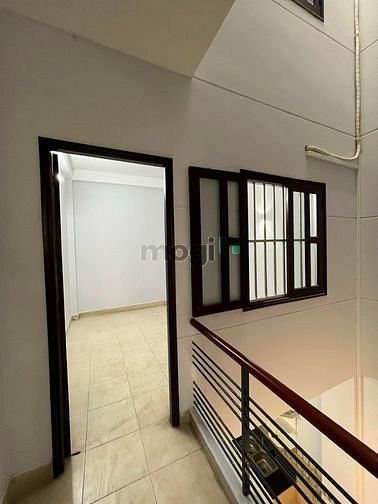 Hình ảnh Bán 4 lầu Hẻm 8m 68m2 CMT8 4x17 Phường 5 Tân Bình