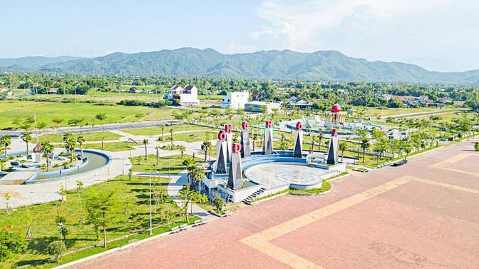 Hình ảnh 1 Suất ngoại giao lô đất nền sổ đỏ thổ cư KDC Đông Hòa Phú Yên