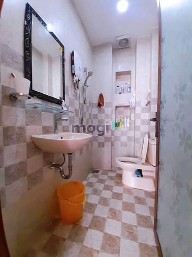 Hình ảnh Bán gấp nhà CMT8, Quận 3, 80m2 chỉ có 18 tỷ