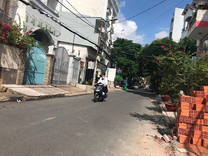 Hình ảnh Chỉ hơn 60tr/m2 mua được miếng đất lớn 7.2x20m Dương Quảng Hàm