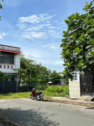 Hình ảnh Cần bán lô đất thổ cư 100m2 giá 1tỷ680tr, sổ hồng riêng ngay chợ MHN